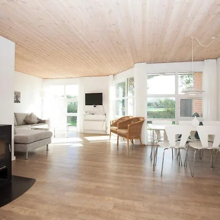 Lxxxi Ferienhaus *